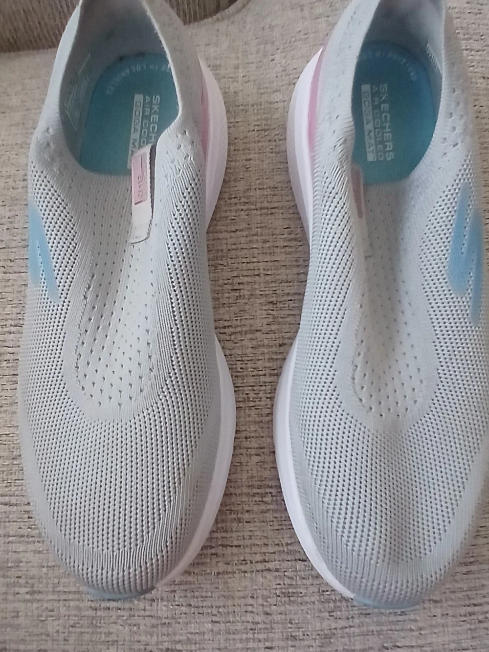 Skechers Pink/Gray Ultra GO Slip-On  Casual Walking Running Sneaker. Size 7.5